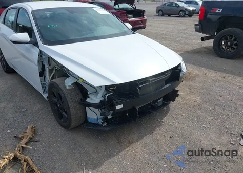 2022 Hyundai Elantra Sel from USA, damaged, VIN 5NPLS4AG4NH081332